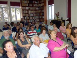 Μεγάλο το ενδιαφέρον του κοινού για το διήμερο συμπόσιο που είναι αφιερωμένο στον Νίκο Καζαντζάκη στον Αλικιανό.