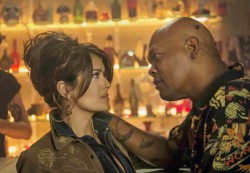 the_hitman_bodyguard_01