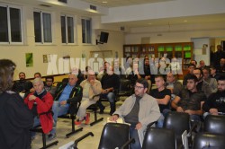 Πρακτικές και προκλήσεις της μελισσοκομίας βρέθηκαν στο επίκεντρο της εκδήλωσης που διοργάνωσαν οι συλλογικότητες "Terra Verde" και "Χωριά β.δ. Κρήτης" στο Εργατικό Κέντρο Χανίων