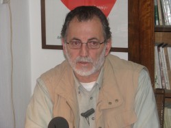 «Το όνειρο και η ψυχή δεν φυλακίζονται» σημειώνει ο Μιχάλης Αεράκης