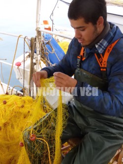 Ικανότατος και εργατικός ο 20χρονος Μάρκος Πιτσιτάκης είναι από τους νεότερους επαγγελματίες ψαράδες της Ν. Χώρα