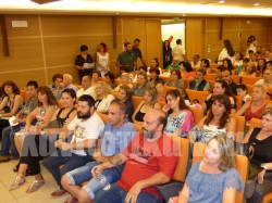 Μαθητές και εκπαιδευτικοί στη χθεσινή εκδήλωση αποφοίτησης του Σ.Δ.Ε. Χανίων.