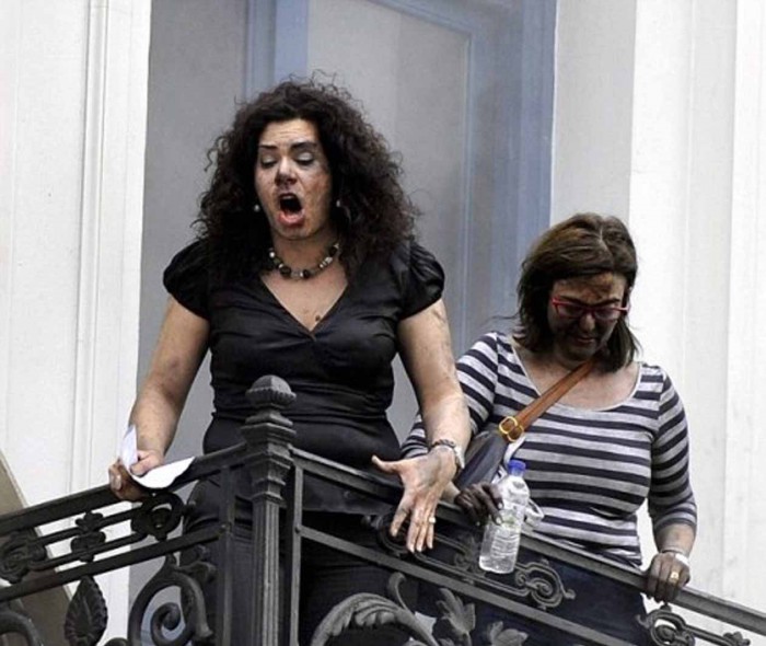  5 Μαΐου του 2010. Κατά τη διάρκεια  διαδηλώσεων ρίχνουν μολότοφ στην τράπεζα Μαρφίν στην Αθήνα την ώρα που βρίσκονταν μέσα περίπου 25-30 εργαζόμενοι. Τρεις άνθρωποι χάνουν τη ζωή τους από ασφυξία λόγω των τοξικών αναθυμιάσεων και του πυκνού καπνού. Οι αυτουργοί της επίθεσης δεν βρέθηκαν ποτέ.