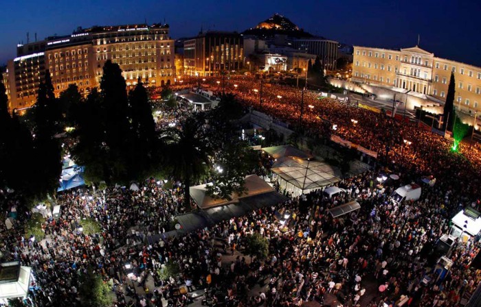  Τέλη Μαίου και αρχές Ιουνίου 2011 πραγματοποιούνται μεγαλειώδης κινητοποιήσεις στην Αθήνα, εκ των μεγαλύτερων της μεταπολίτευσης, από τους “Αγανακτισμένους”.