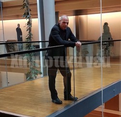 «Υπεύθυνη ανηπακοή» ζητά από τους πολίτες ο Γιάνης Βαρουφάκης