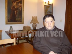 Ο αδελφός Νίκος Ρούσσος από τη Μονή Φραγκισκανών Καπουκίνων που αναφέρθηκε στο ιστορικό του Ναού της Κοίμησης της Θεοτόκου 