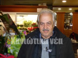 Ο ανθοπώλης Χάρης Δαράκης 