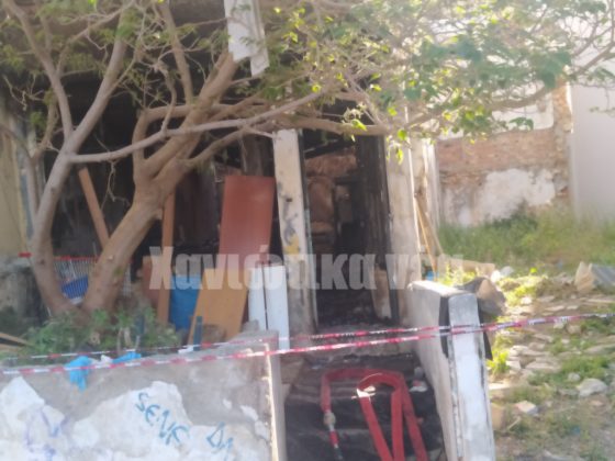 Η σορός ενός άνδρα εντοπίστηκε κατά την διάρκεια κατάσβεσης φωτιάς τα ξημερώματα της Τετάρτης σε εγκαταλειμμένο σπίτι στην οδό Κύπρου στα Χανιά.